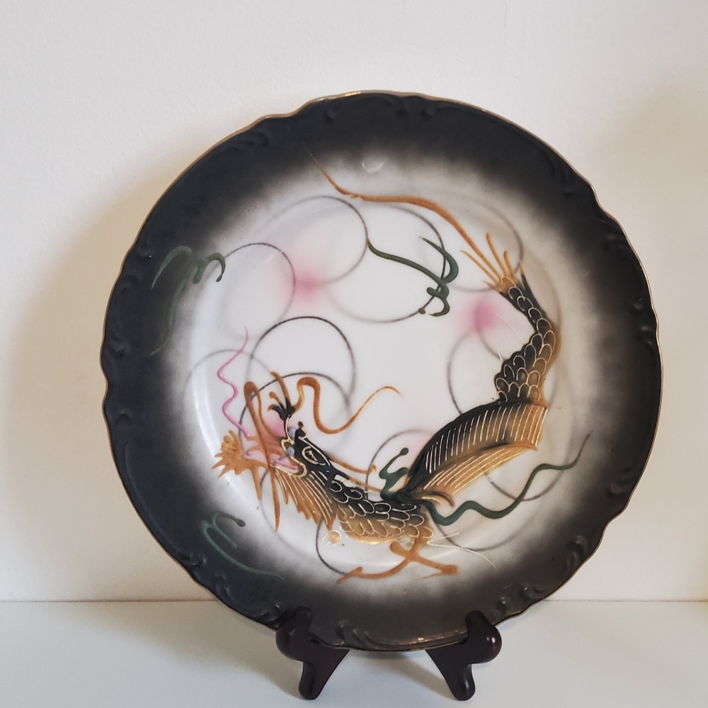 Vintage Dragonware Moriage 10" Dinner Plate